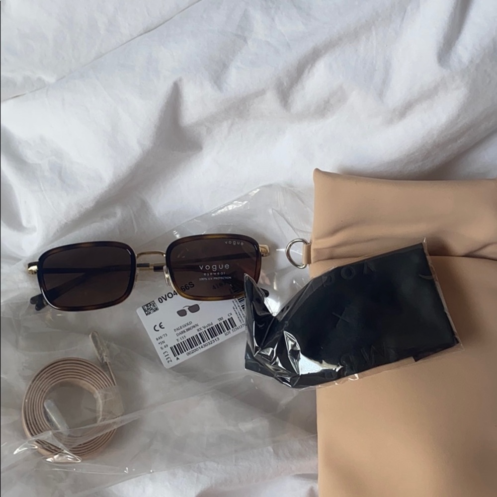 Vogue trendy square / rectangle sunglasses